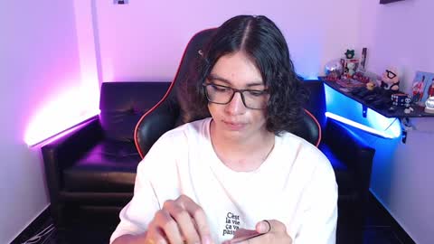 Snapshot of malik_harrison_ chatting on January 20, 5:37 pm Malik online show from January 20, 5:37 pm