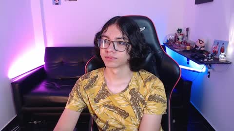 Snapshot of malik_harrison_ chatting on January 10, 12:06 am Malik online show from January 10, 12:06 am