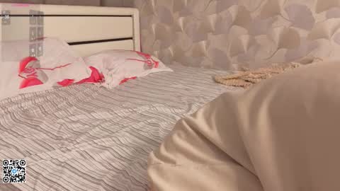 Evelyn online show from February 1, 4:20 am