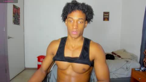 Snapshot of malkongarcia chatting on October 21, 12:05 am malkongarcia online show from October 21, 12:05 am
