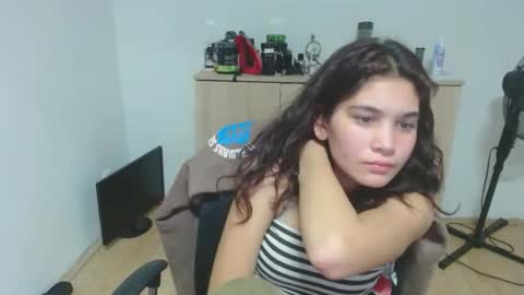 mallorymyersx online show from October 9, 6:13 pm