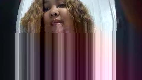 malonareyes20 online show from April 21, 3:35 am