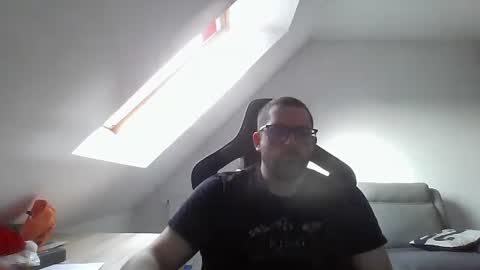 breton online show from December 22, 1:33 pm