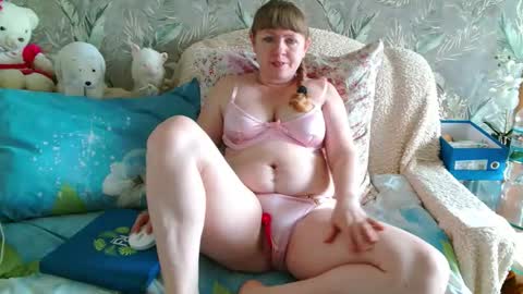 MalvinaxLanier online show from March 8, 10:30 am