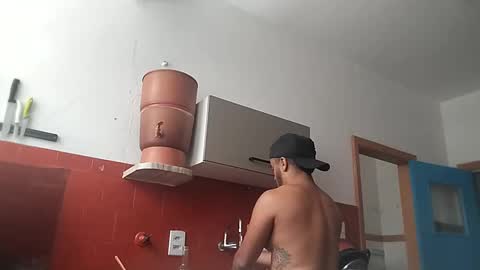 Muw online show from December 16, 4:16 pm