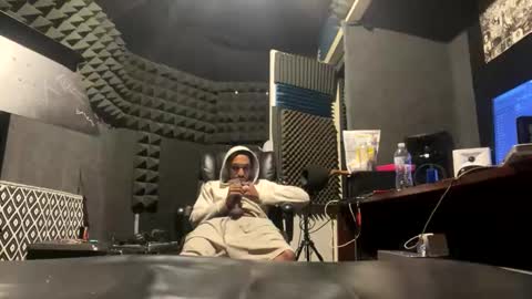 Mani4sexy online show from December 17, 11:22 pm