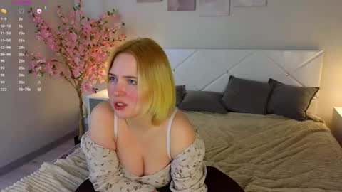 manic_pixie_ online show from February 20, 4:14 pm