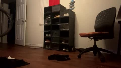 manster244 online show from November 7, 8:39 am