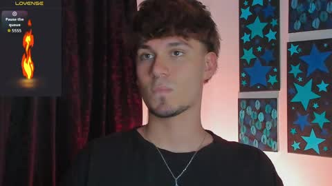  independent model online show from April 12, 3:10 am