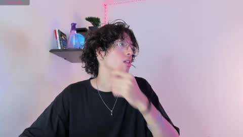 Manuel online show from October 1, 8:08 pm