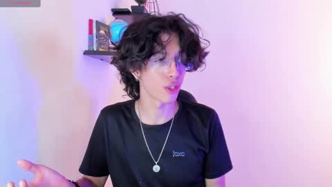 Manuel online show from September 17, 8:56 pm