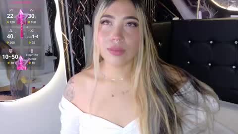 Manuela  online show from November 11, 5:20 am