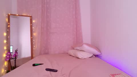     online show from January 19, 3:22 pm