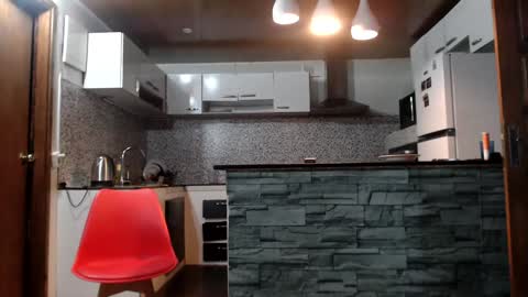 coshitaxxx online show from December 19, 1:28 am