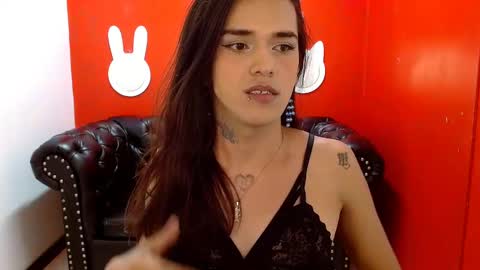 Snapshot of mara_summerr chatting on October 7, 6:04 pm mara_summerr online show from October 7, 6:04 pm