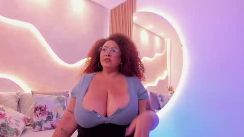 Mrs. Sweet online show from April 22, 2:52 am