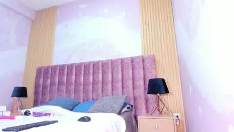 maralinette22 online show from January 12, 12:01 pm