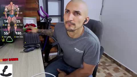 Marck  Independent model  online show from February 10, 4:26 am