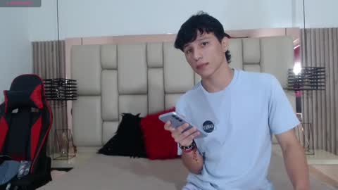 Snapshot of marckpassion chatting on February 7, 12:39 pm Marck online show from February 7, 12:39 pm