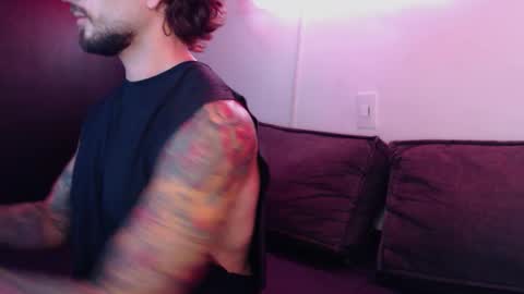 marco_allison43 online show from February 14, 11:07 pm