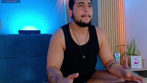 marcus_aress online show from May 5, 8:36 pm