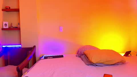 Marcus Hanks online show from September 22, 4:27 am