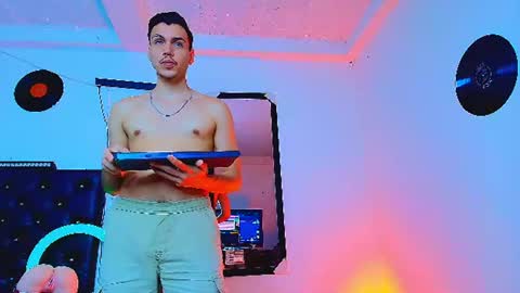 Marcus hanks1 online show from July 24, 2:09 am