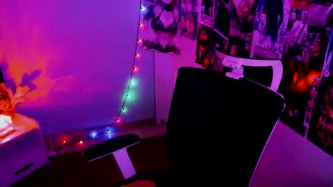 Margaret online show from September 20, 5:49 pm