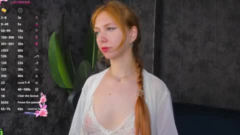 Sienna online show from July 24, 9:17 am