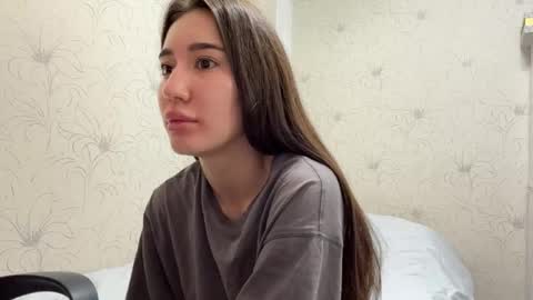 Emily online show from June 2, 2:02 am