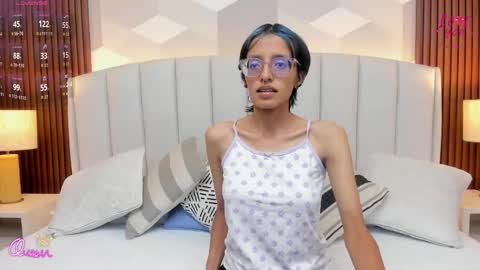 Aitana online show from April 14, 1:53 am