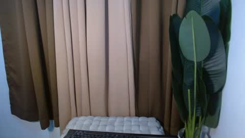 maria_mercides online show from July 25, 8:29 pm