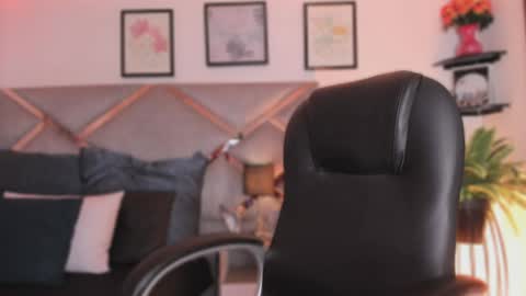 Marian online show from April 21, 7:21 pm