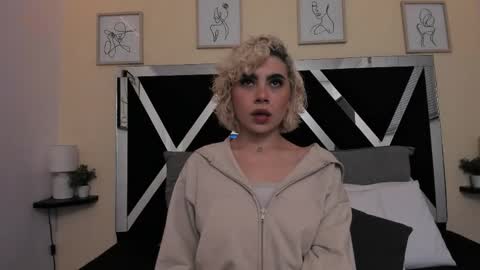 Marian online show from September 16, 2:35 am