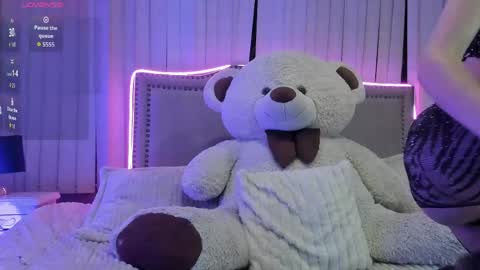 mariana__thompson online show from June 4, 3:12 am