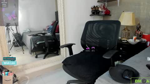 Mar y online show from February 24, 3:04 pm