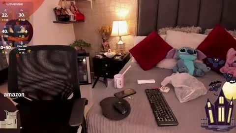 Mar y online show from October 7, 3:08 pm