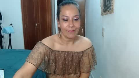 mariana_night online show from March 31, 8:15 am