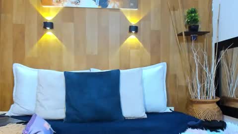 Mariana Angel online show from November 10, 6:54 pm