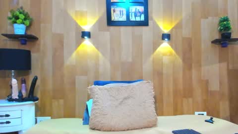 Mariana Angel online show from February 18, 10:36 pm