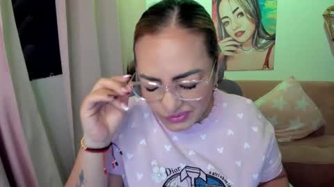 Mariana Lopez online show from December 3, 2:01 am