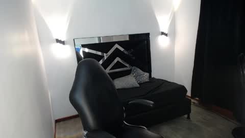 Mariana online show from April 9, 5:44 am