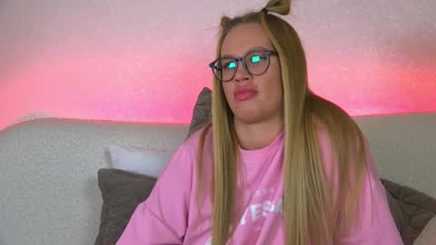 Maria online show from February 26, 1:22 pm