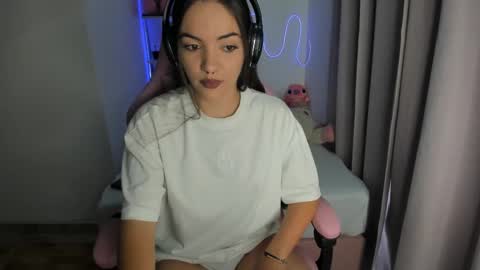 Mariangel online show from November 4, 9:49 pm