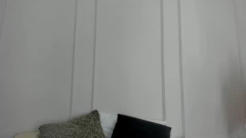 Maria Pettit online show from April 6, 12:06 pm