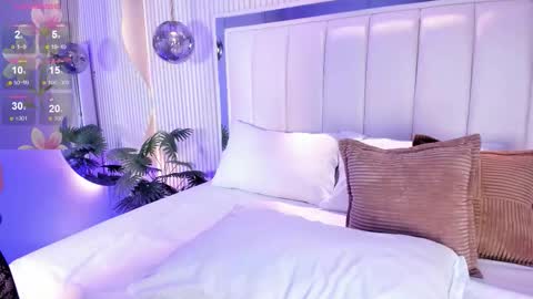 Maria online show from October 6, 5:53 pm