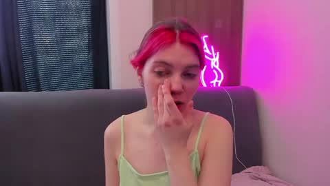 Marie 3 online show from April 17, 3:20 am