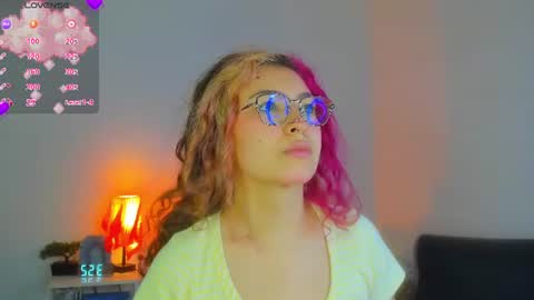 Mariee online show from June 28, 7:10 pm