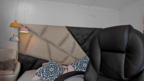 Mariee online show from March 17, 6:46 pm