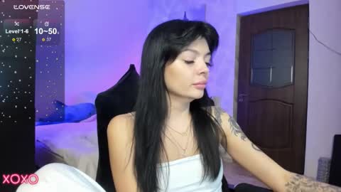 Snapshot of mariella__adams chatting on February 25, 6:23 pm Maria online show from February 25, 6:23 pm